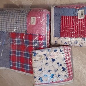 Full/queen quilt & 2 pillow shams unisex surfer looking red, white & blue